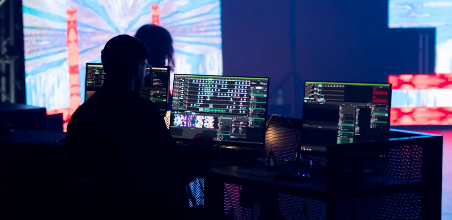 Gain og headroom: to begreper som avgjør om lyden holder under sending